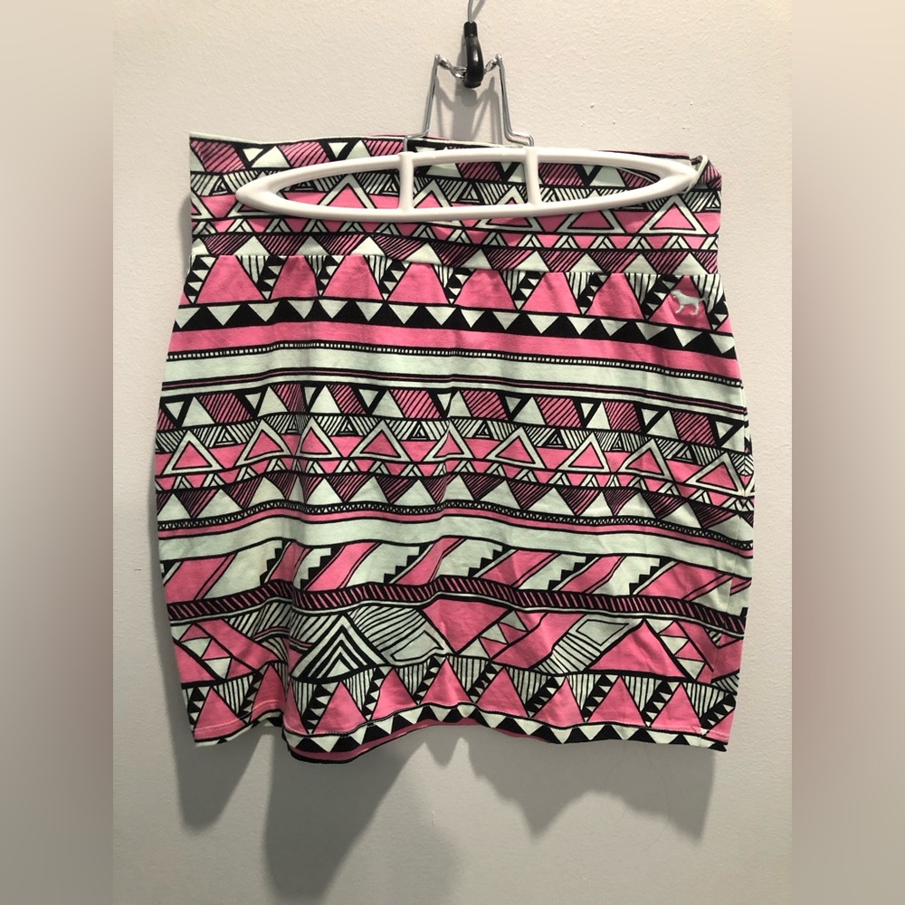 Victoria’s Secret Pink Mini Skirt Geometric Aztec Pattern